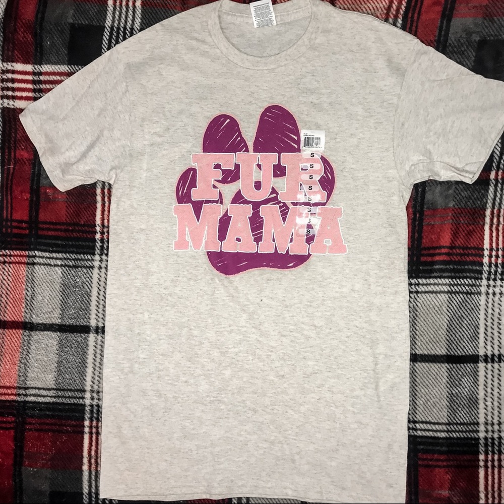 Small “Fur Mama” Tshirt